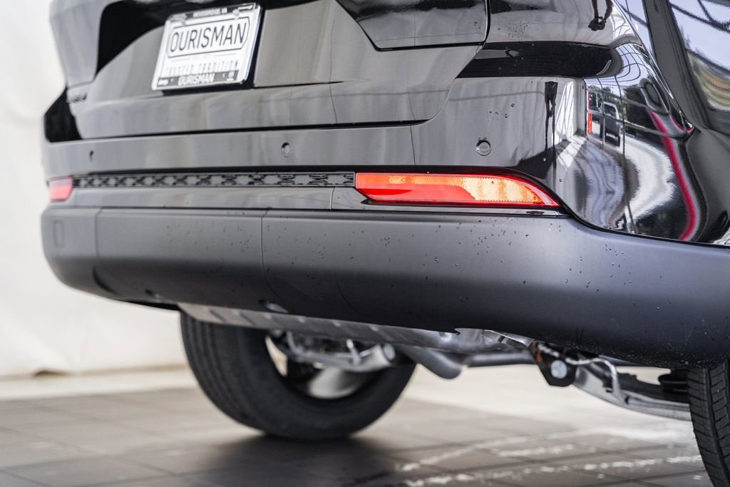 New 2025 Jeep Grand Cherokee 4WD image 8