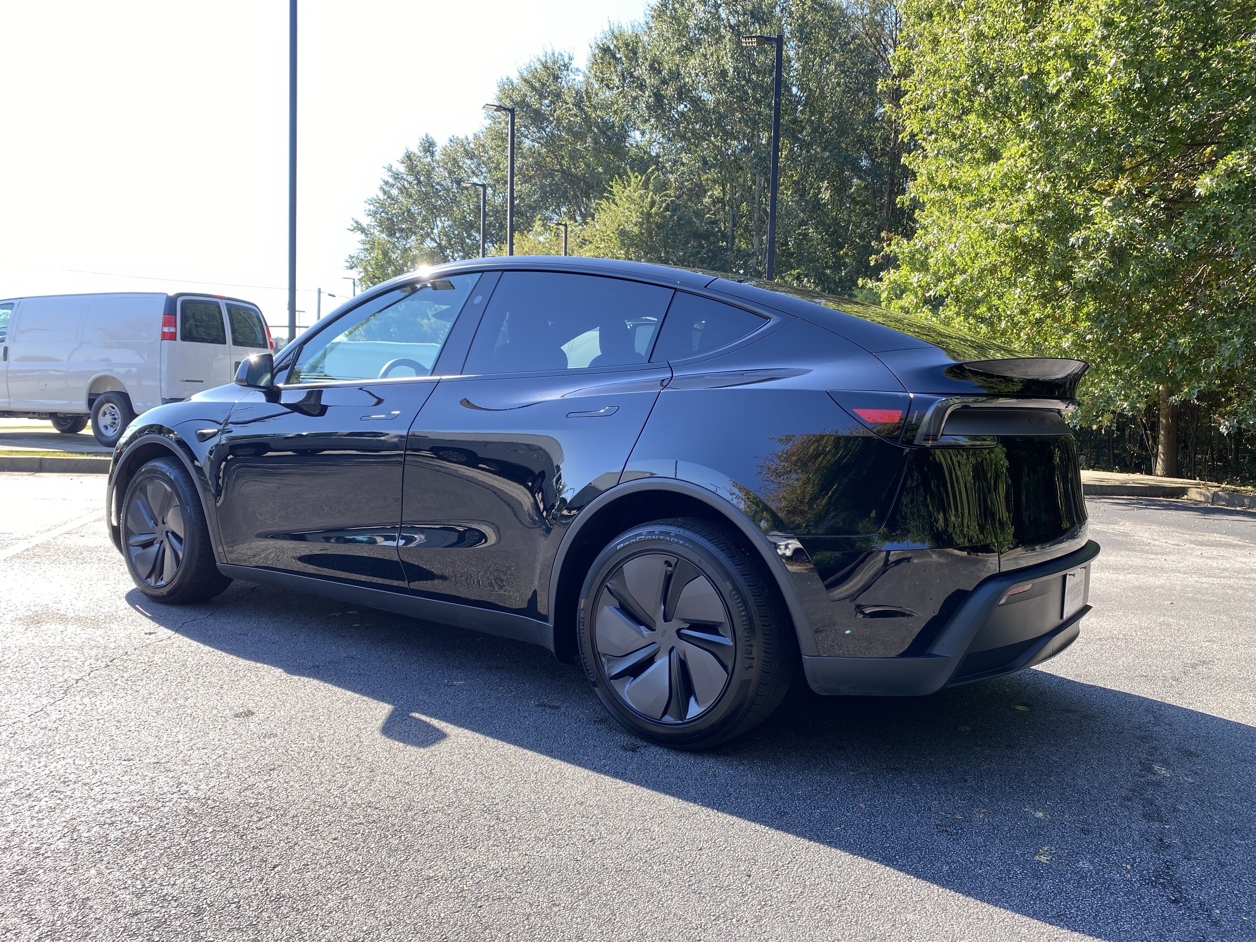 Used 2026 Tesla Model Y AWD image 7