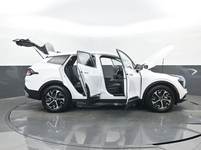 Used 2025 Kia Sportage EX image 31