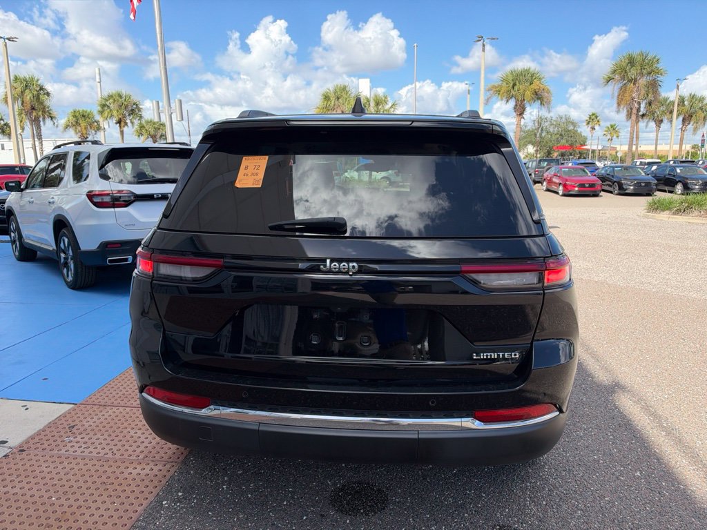 Used 2023 Jeep Grand Cherokee Limited RWD image 9