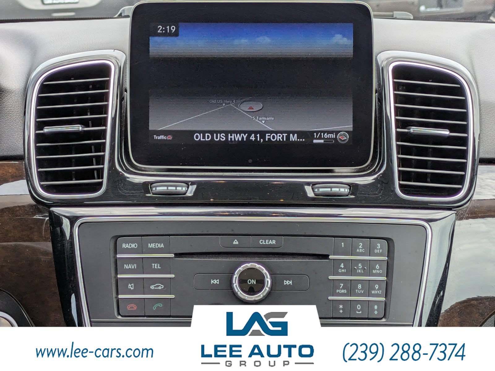 Used 2019 Mercedes-Benz GLE 400 4MATIC w/ Premium 3 Package image 17