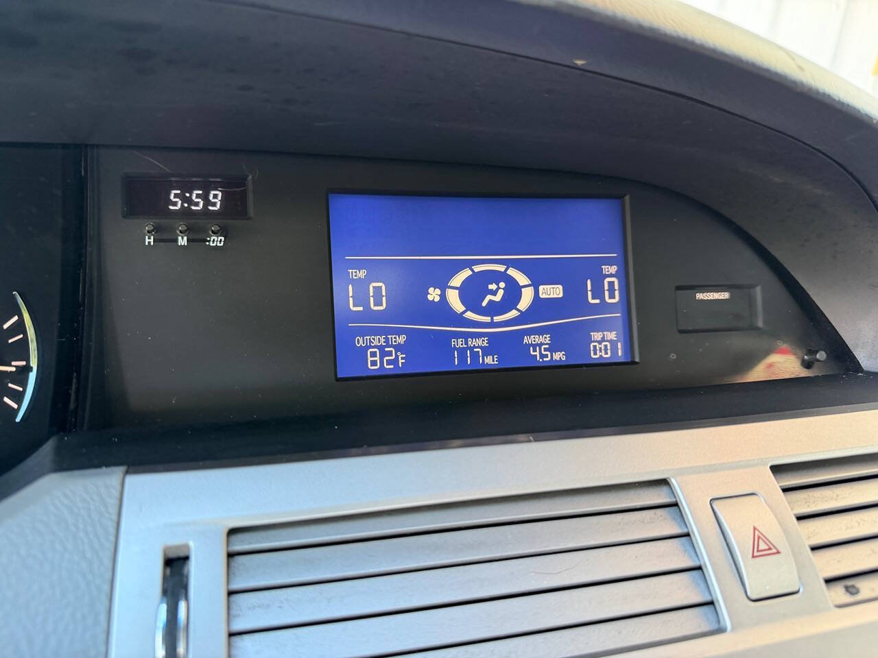 Used 2008 Toyota Avalon Touring FWD image 26