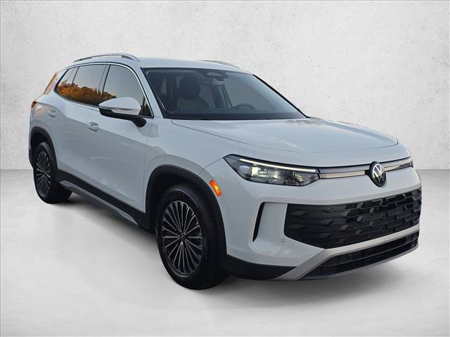 New 2026 Volkswagen Tiguan S FWD image 9