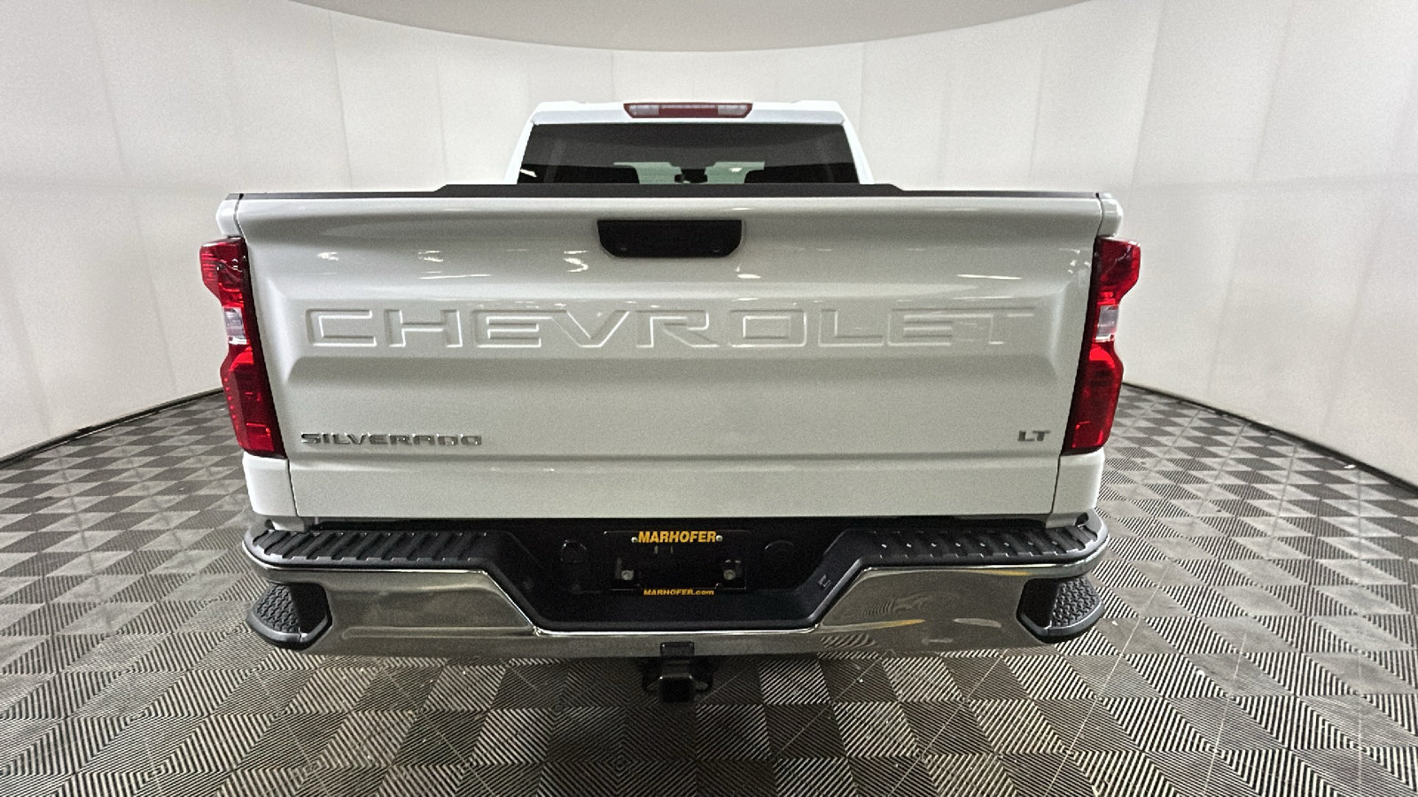 Used 2024 Chevrolet Silverado 1500 LT AWD/4WD image 4