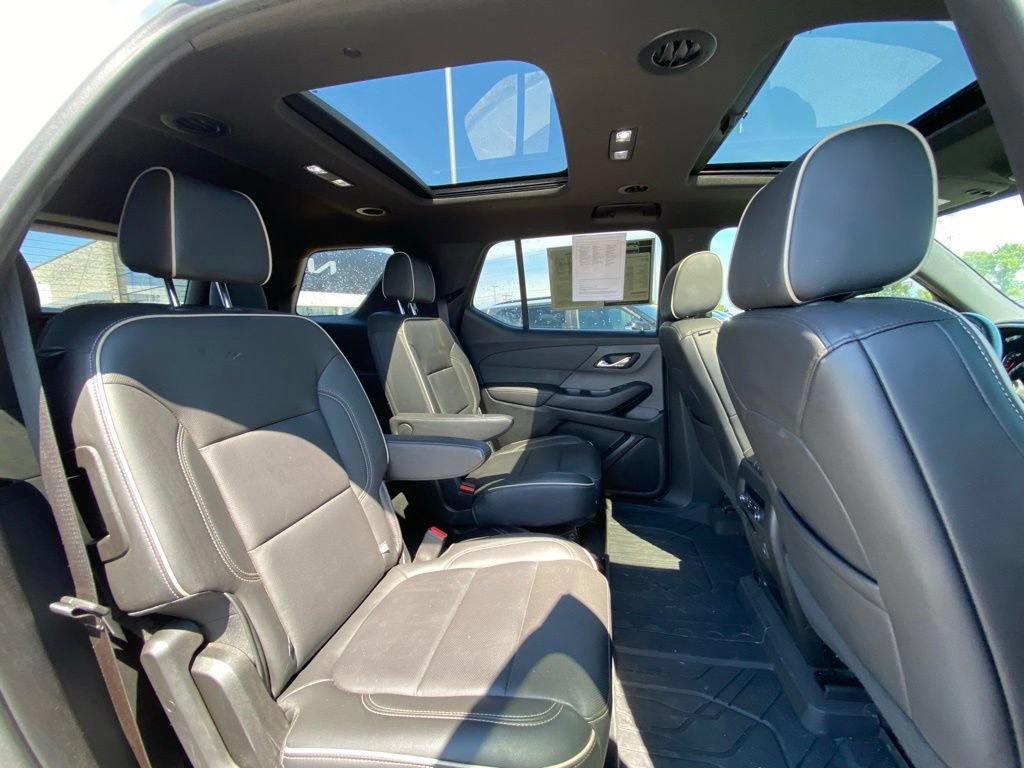 Used 2023 Chevrolet Traverse Premier w/ Redline Edition AWD/4WD image 26