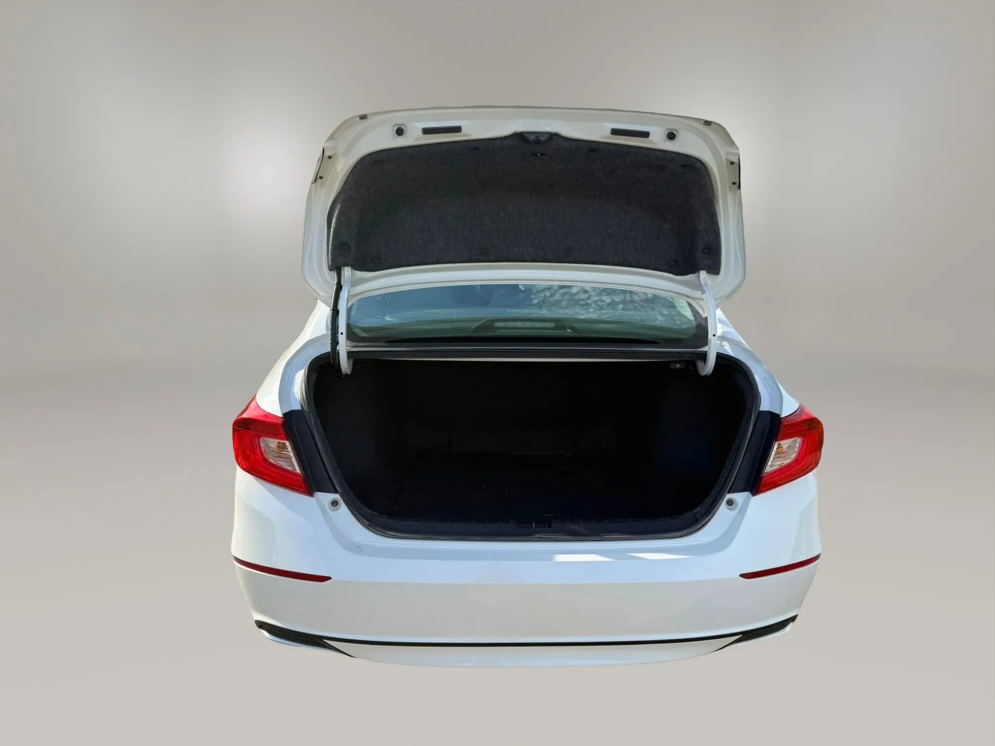 Used 2019 Honda Accord LX image 11