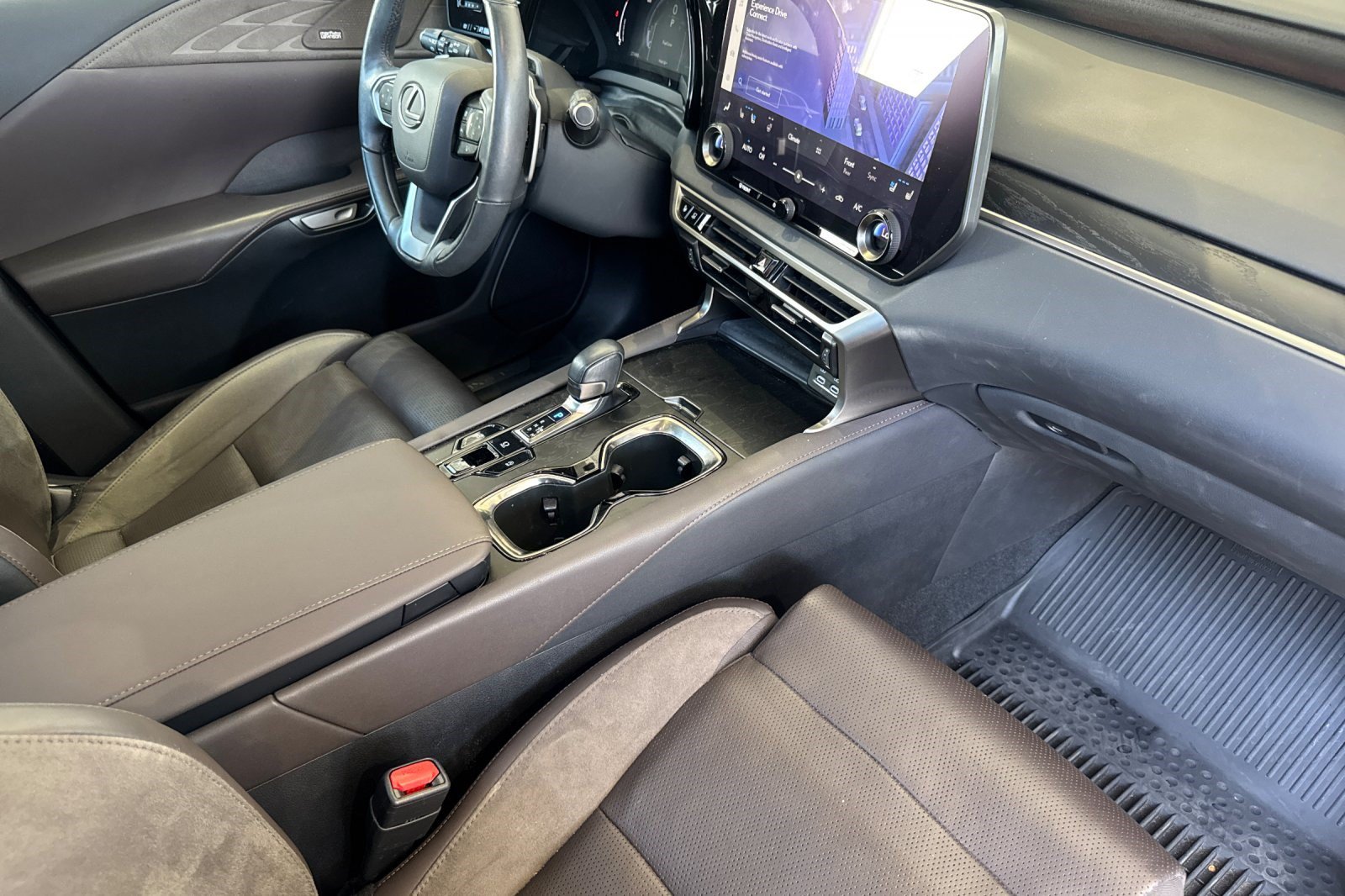 Used 2023 Lexus RX 350 FWD w/ Accessory Package image 20