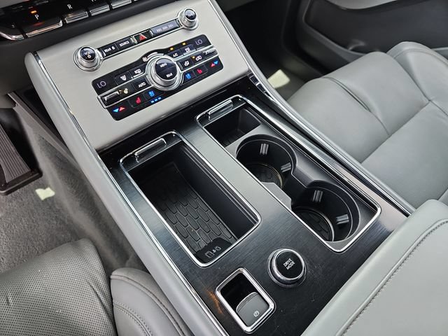 Used 2020 Lincoln Aviator Reserve w/ Equipment Group 202A AWD/4WD image 30