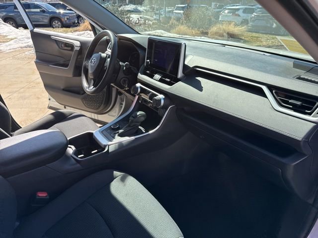 Used 2025 Toyota RAV4 LE image 29