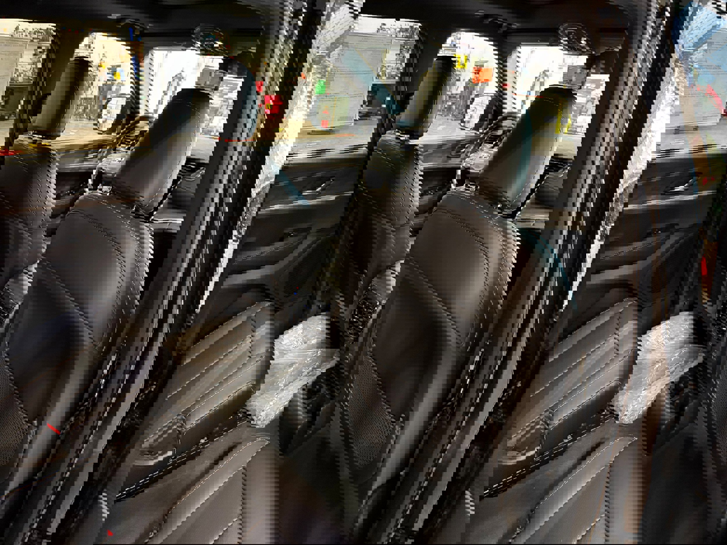 New 2025 Jeep Grand Cherokee L Limited image 14