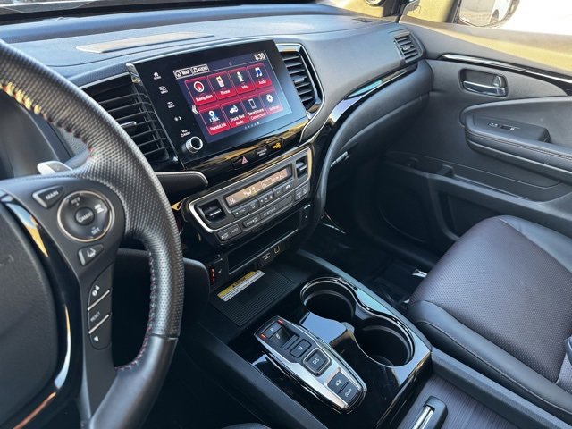 Used 2023 Honda Ridgeline Black Edition image 17