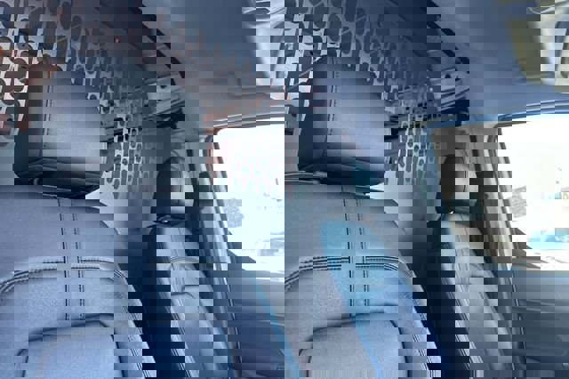 Used 2019 Ford Transit Connect XL image 18