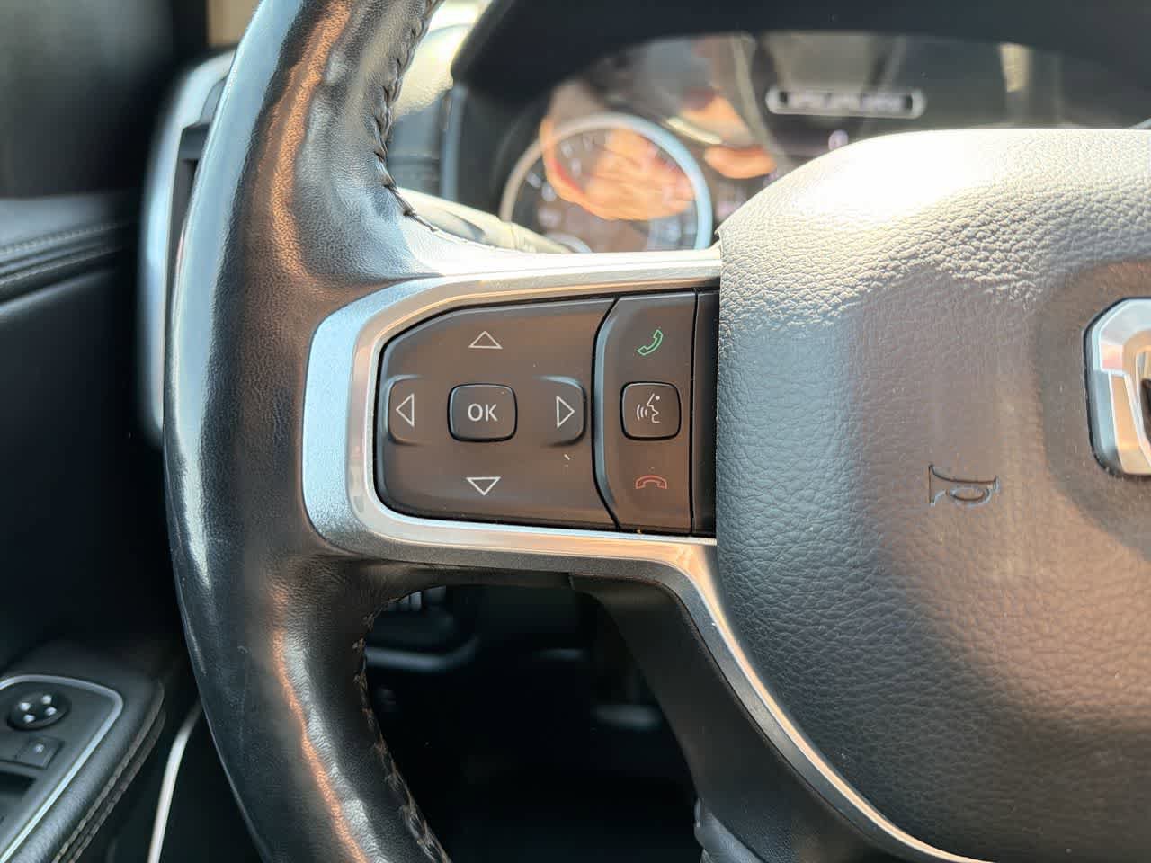 Used 2020 RAM 1500 Laramie AWD/4WD image 29