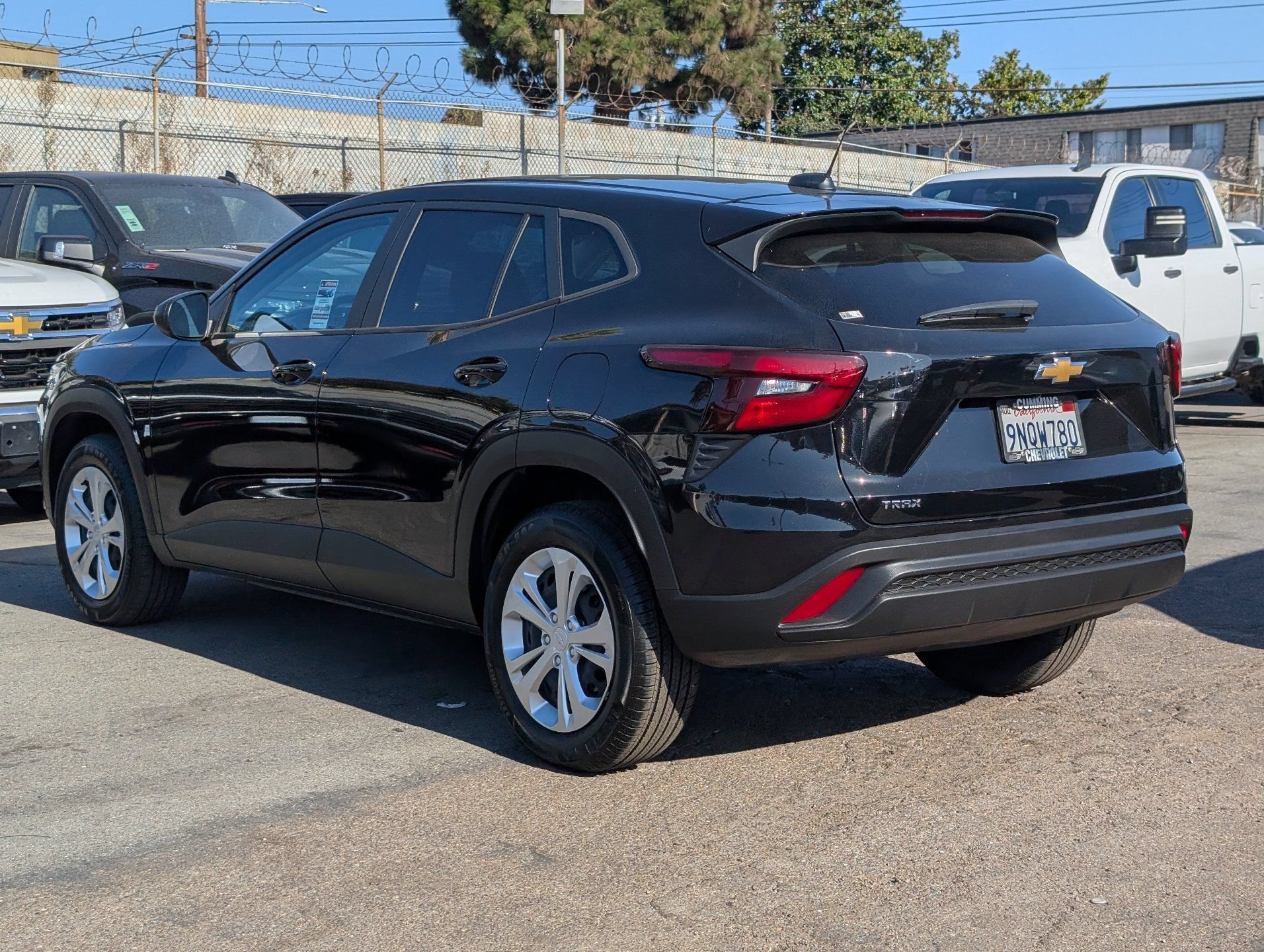 Certified 2024 Chevrolet Trax LS FWD image 10
