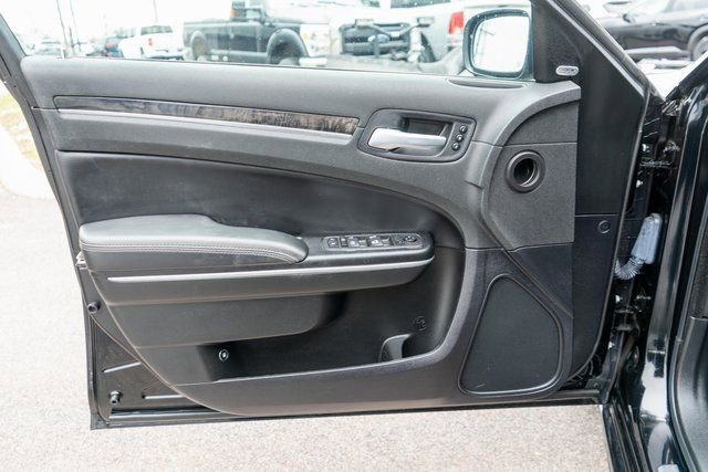 Used 2023 Chrysler 300 Touring L w/ Popular Equipment Group image 18