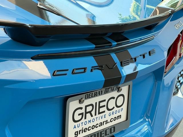 Used 2021 Chevrolet Corvette Stingray Premium Conv w/ Z51 Performance Package RWD image 9