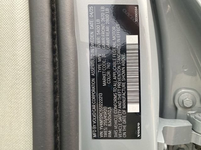 Used 2025 Volvo XC60 B5 Plus w/ Protection Package Premier AWD/4WD image 34