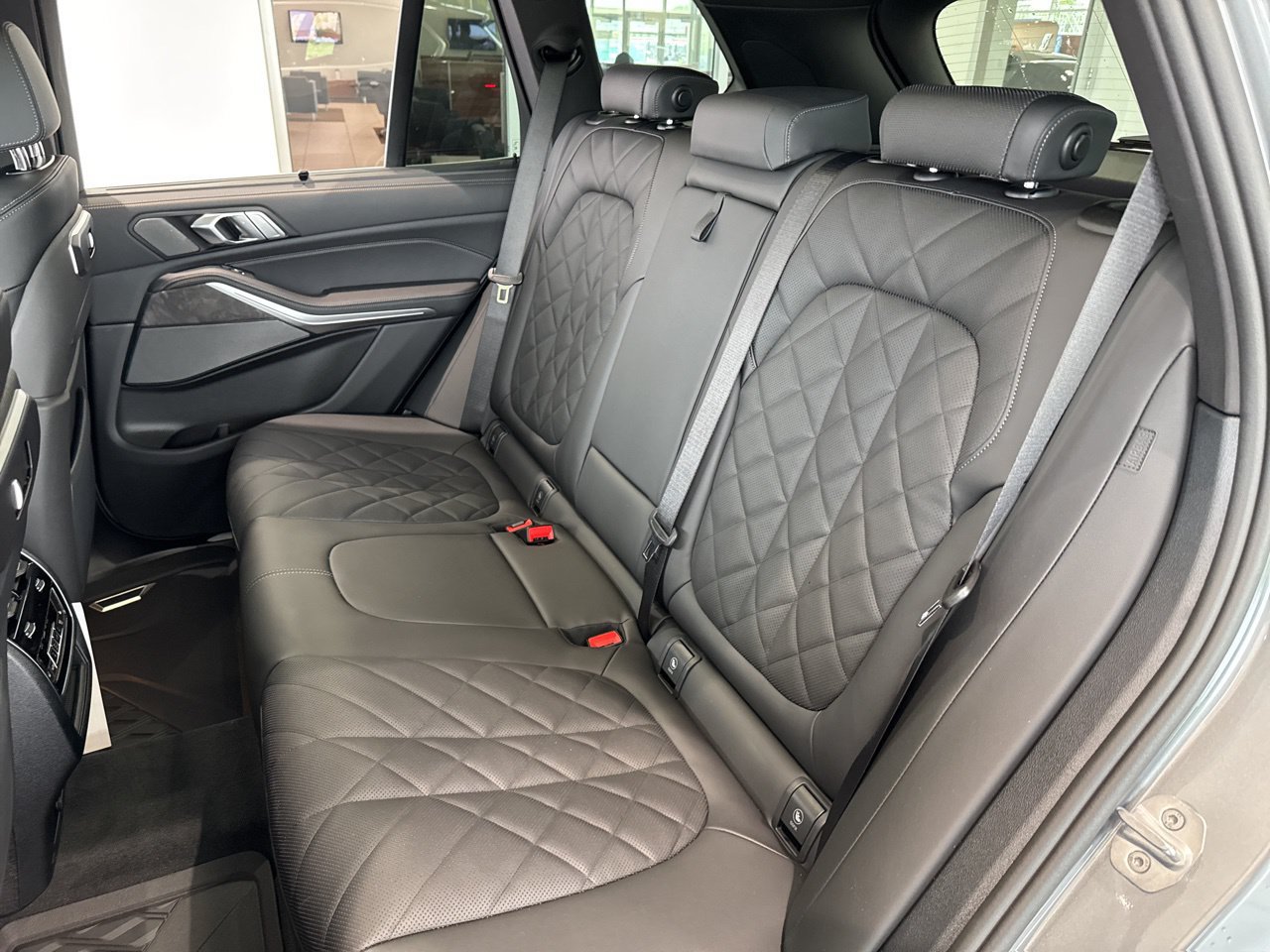 New 2026 BMW X5 xDrive50e w/ Executive Package AWD/4WD image 41