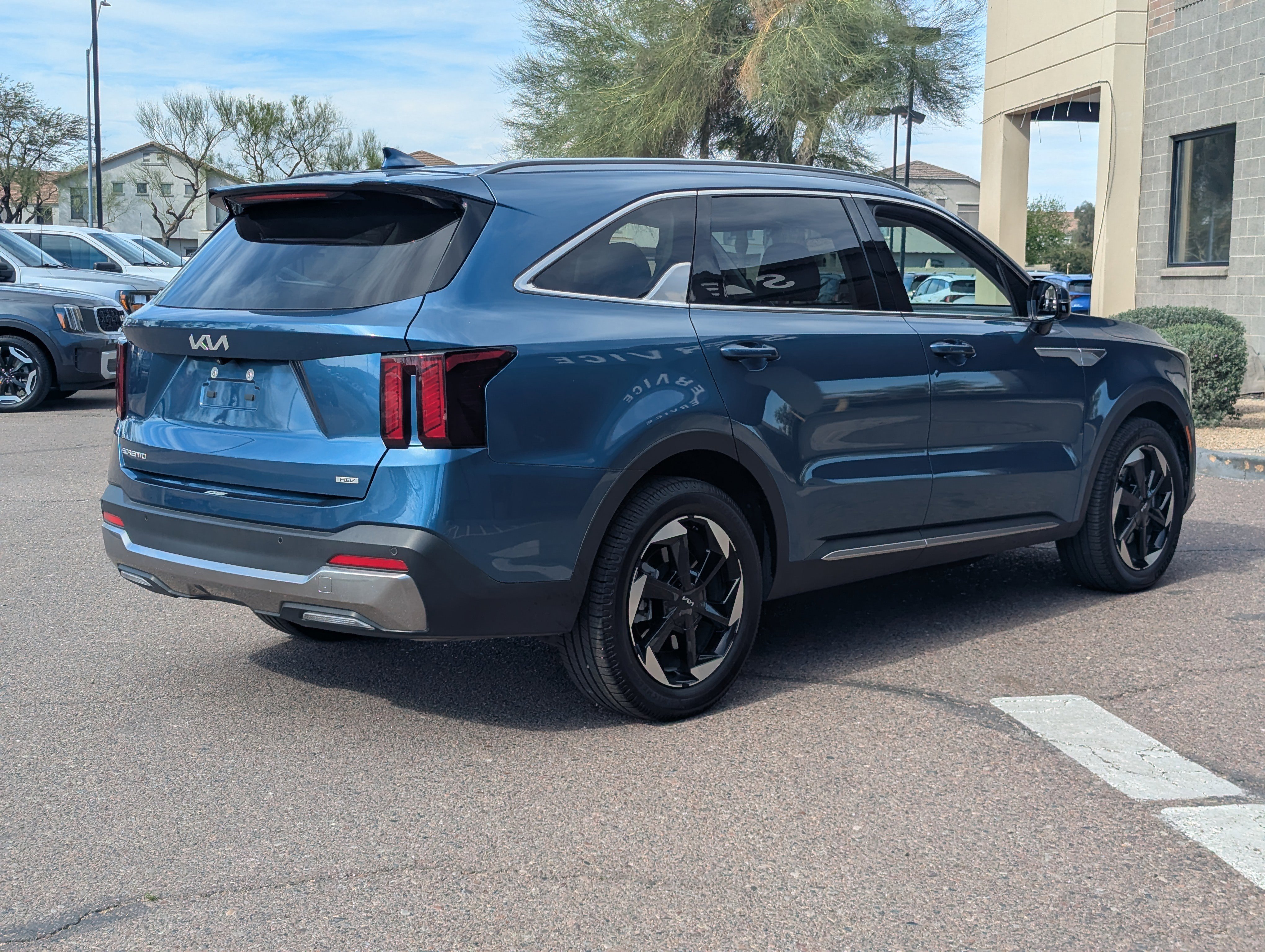 Certified 2025 Kia Sorento EX image 3