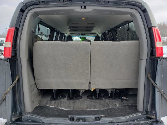 Used 2016 Chevrolet Express 3500 LT w/ LT Preferred Equipment Group image 5