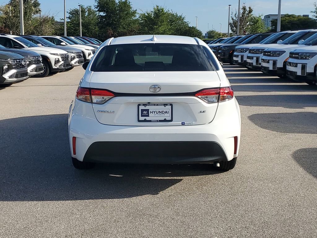 Used 2023 Toyota Corolla LE FWD image 7