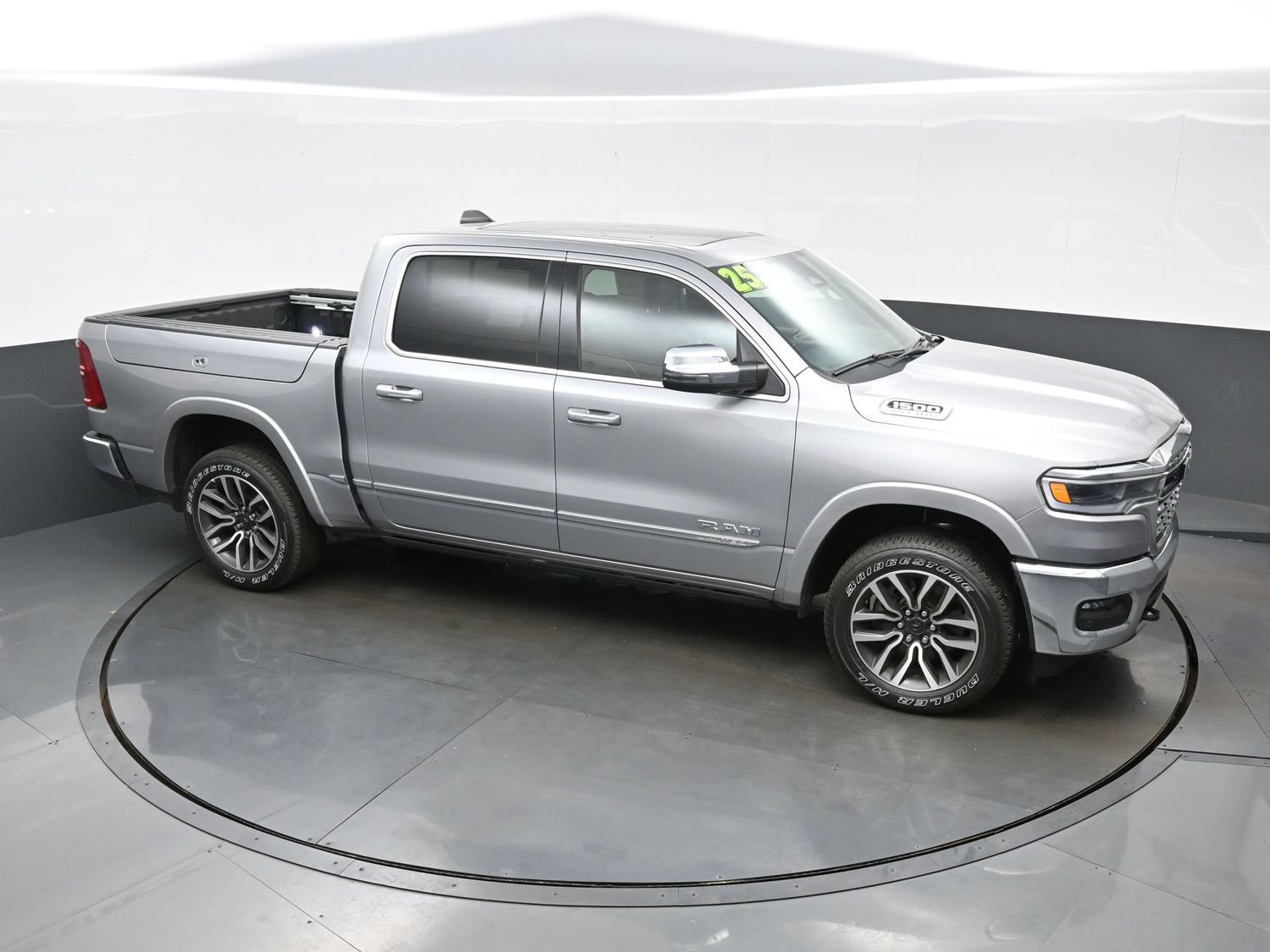 Used 2025 RAM 1500 Limited AWD/4WD image 42