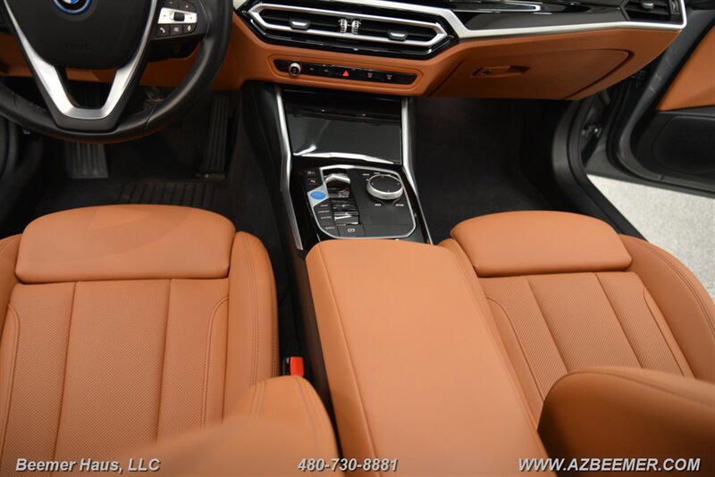 Used 2023 BMW i4 eDrive35 RWD image 17