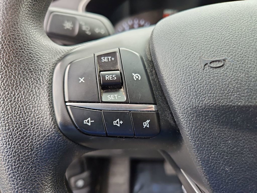 Used 2021 Ford Escape SE image 11