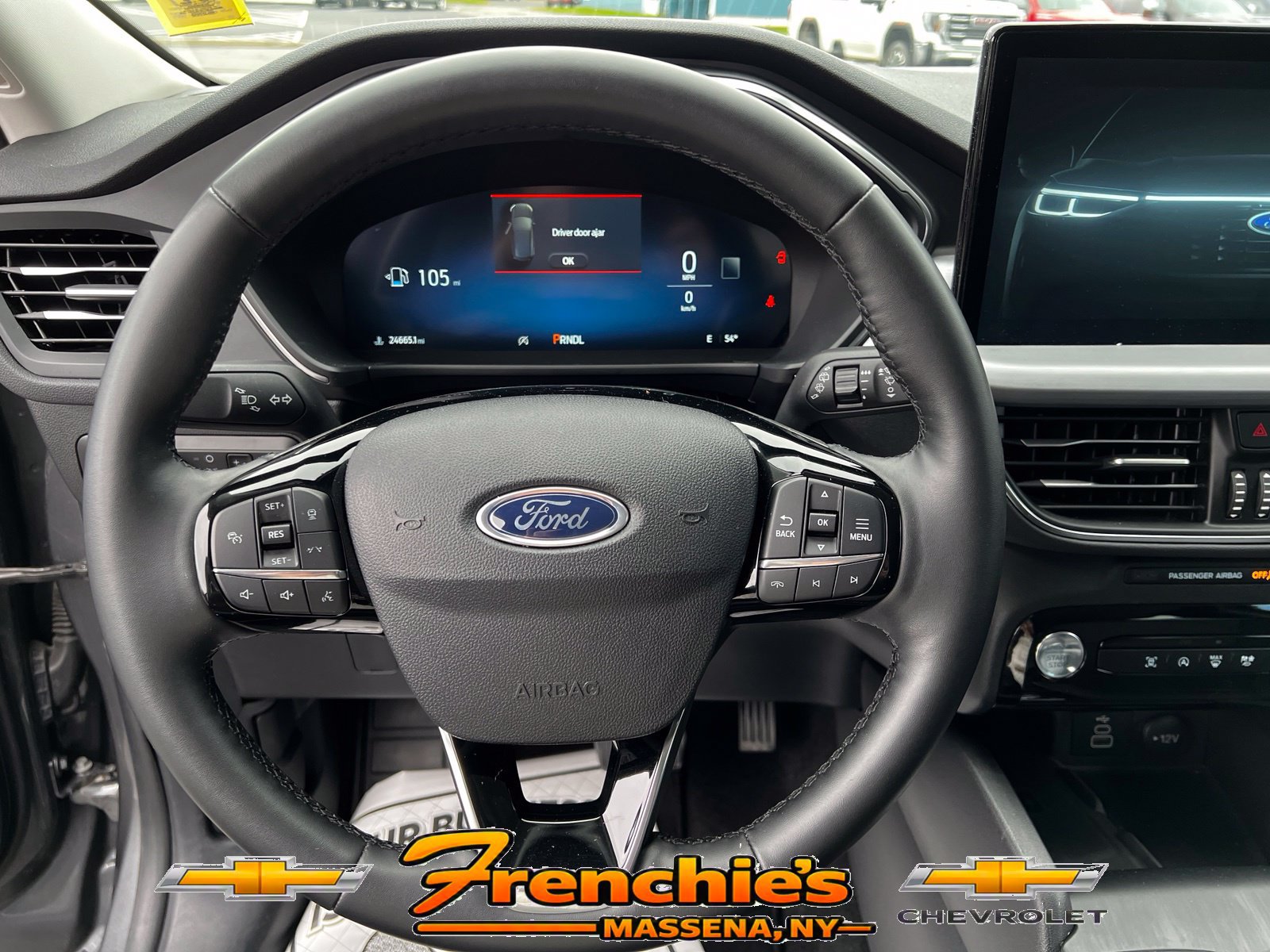 Used 2025 Ford Escape Platinum AWD/4WD image 14