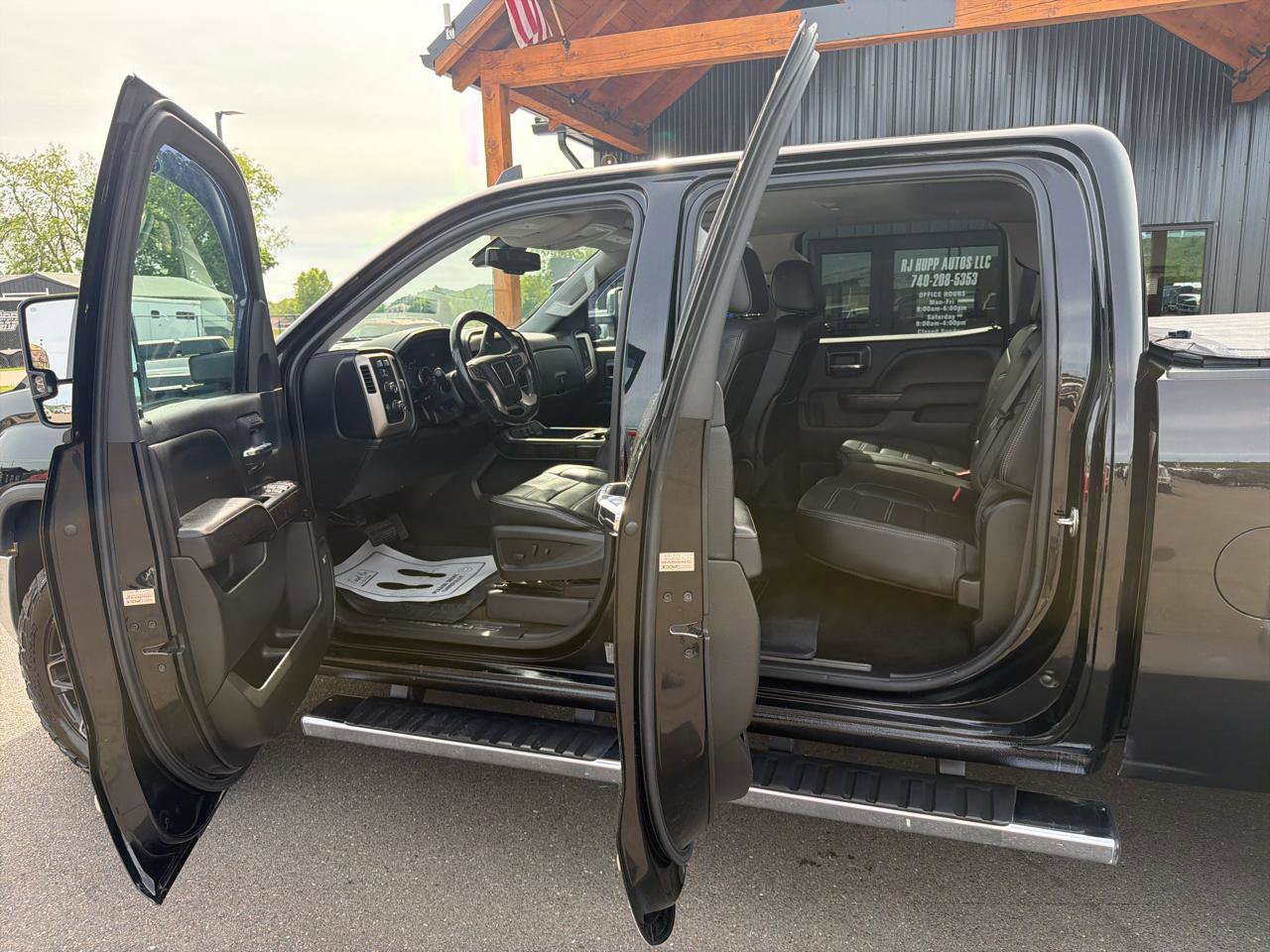 Used 2015 GMC Sierra 1500 Denali w/ Driver Alert Package AWD/4WD image 7