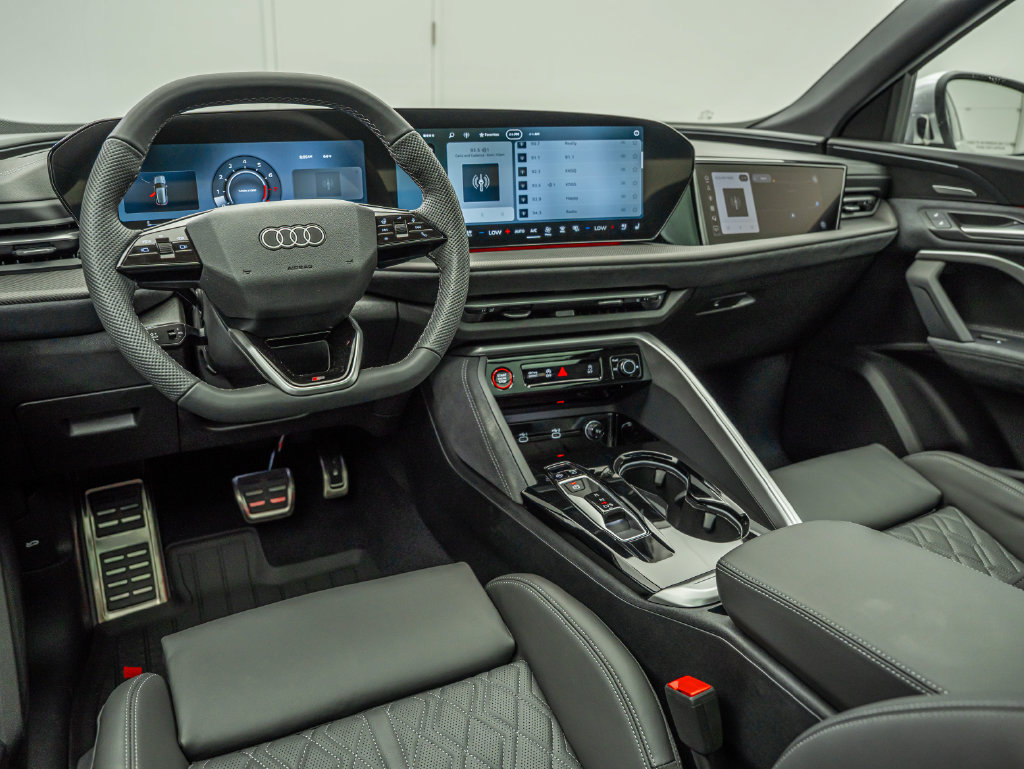New 2026 Audi SQ5 Prestige AWD/4WD image 32