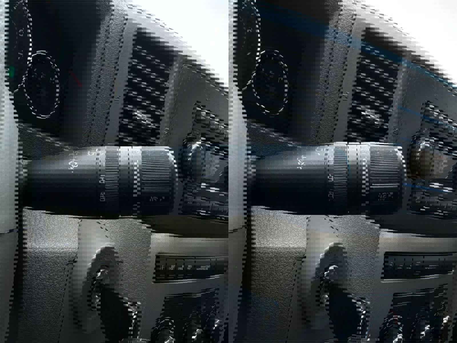 Used 2007 Jeep Grand Cherokee Laredo w/ Sun/Sound Group image 25