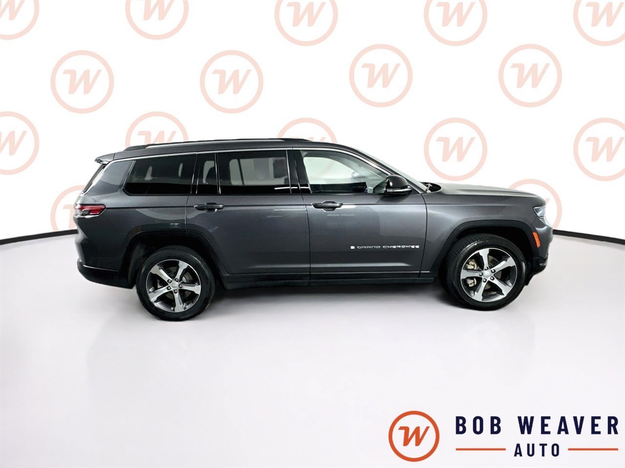 Used 2023 Jeep Grand Cherokee L Limited AWD/4WD image 9