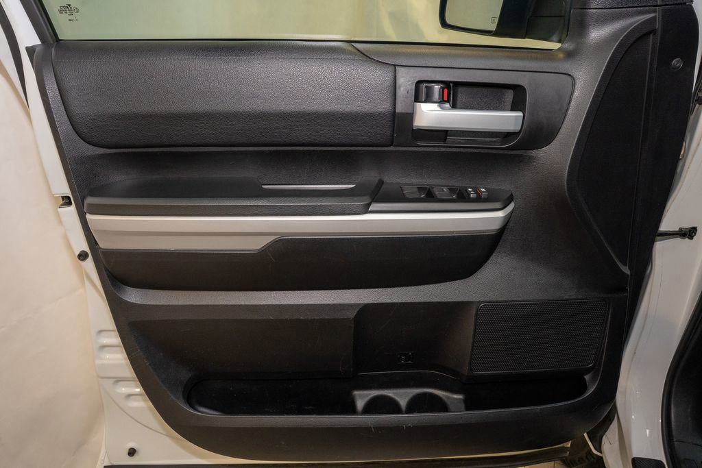 Used 2020 Toyota Tundra SR5 w/ SR5 Leather Package image 11