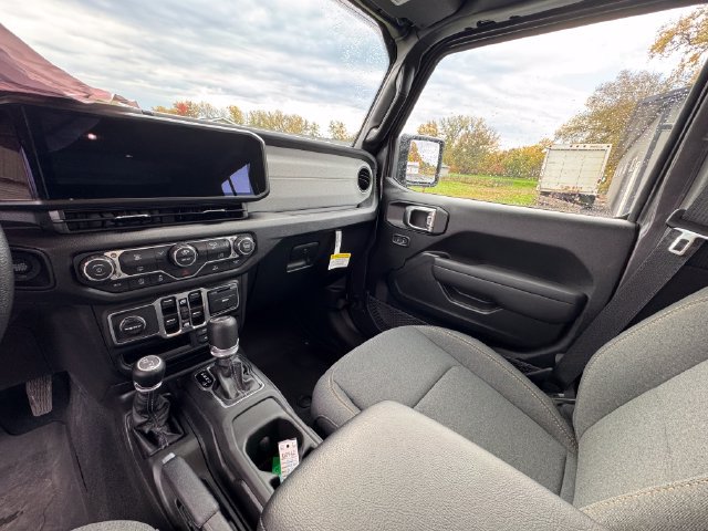 New 2026 Jeep Wrangler Unlimited Sport AWD/4WD image 39
