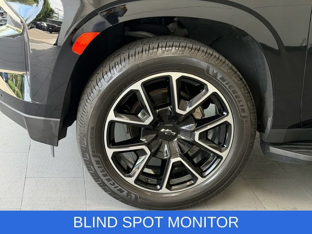 Used 2022 Chevrolet Tahoe RST w/ Luxury Package RWD image 4