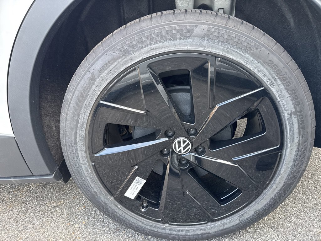 New 2025 Volkswagen ID.4 Pro S Plus AWD/4WD image 9