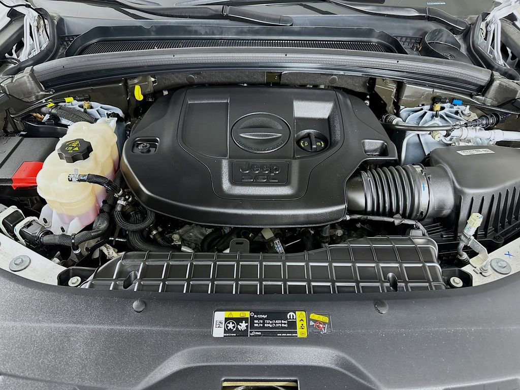 Certified 2024 Jeep Grand Cherokee Overland image 41