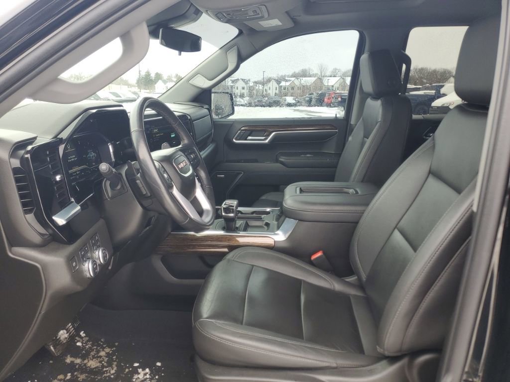 Used 2022 GMC Sierra 1500 Elevation w/ Elevation Premium Package image 5