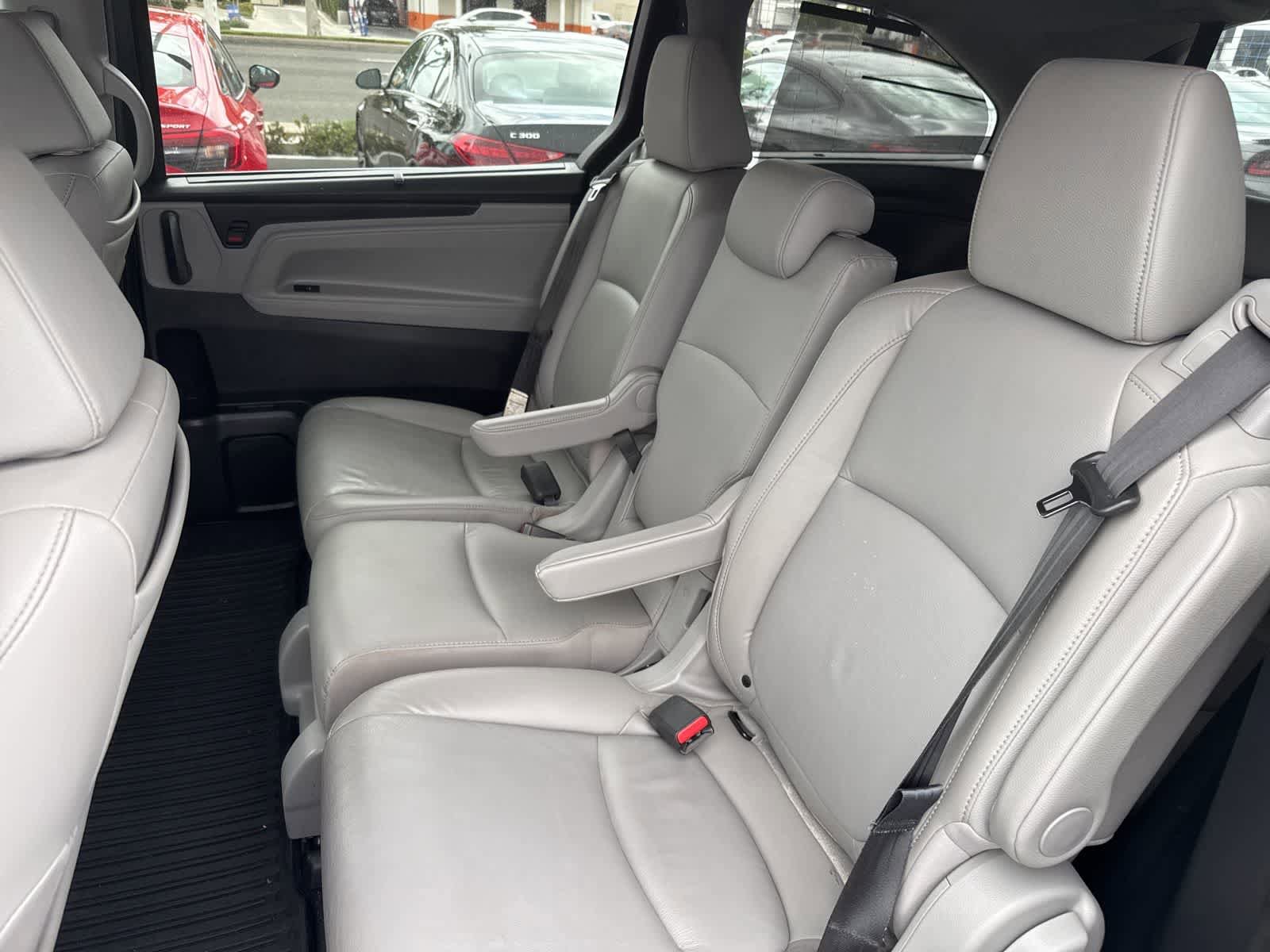 Used 2020 Honda Odyssey Elite image 23