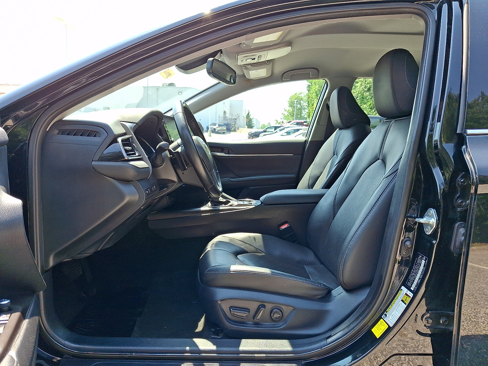 Used 2024 Toyota Camry XSE FWD image 13