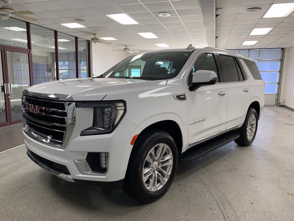 Used 2023 GMC Yukon SLT w/ SLT Premium Package AWD/4WD image 3