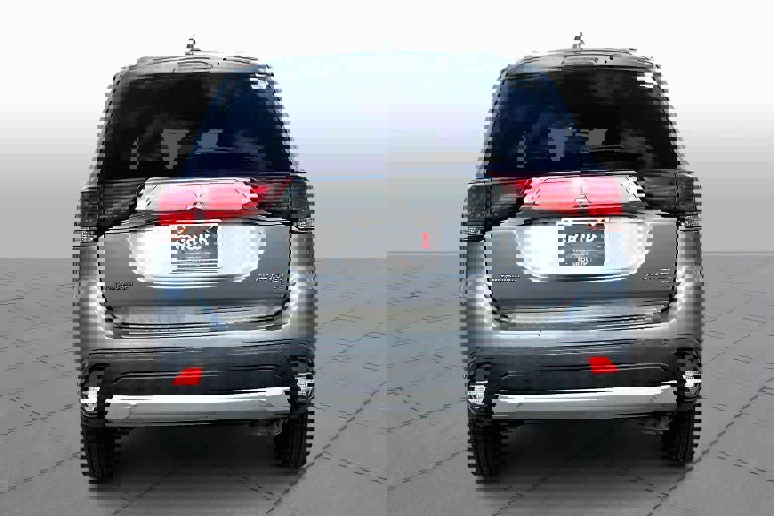 Used 2017 Mitsubishi Outlander SE image 5