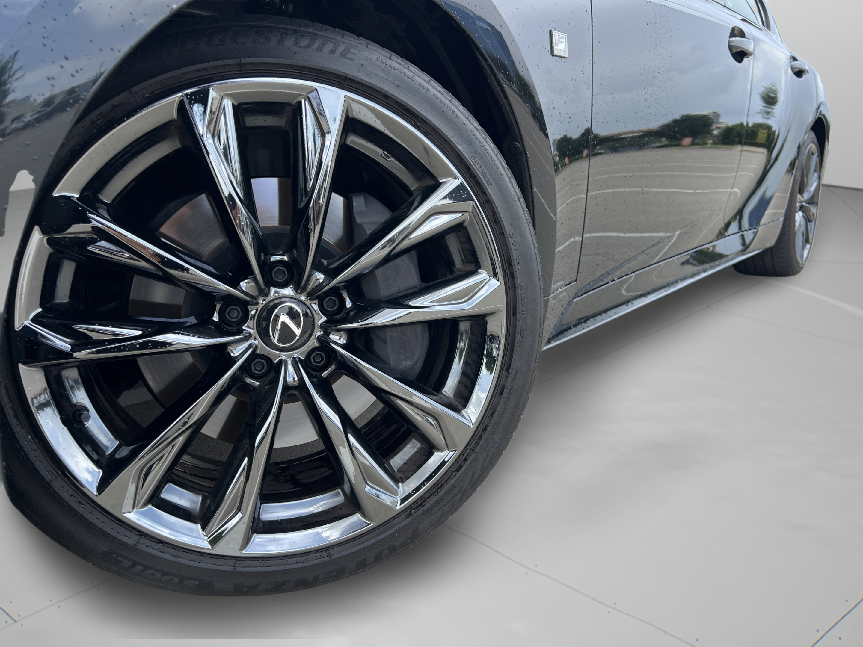 Used 2025 Lexus IS 350 F Sport RWD image 32