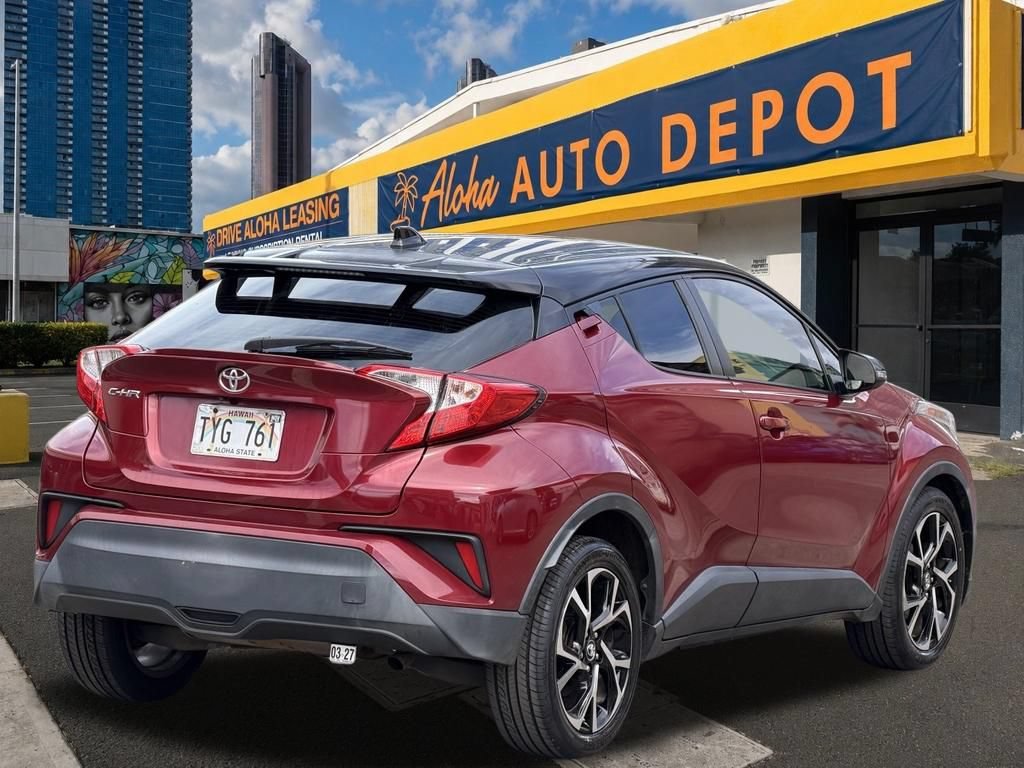 Used 2019 Toyota C-HR XLE FWD image 5