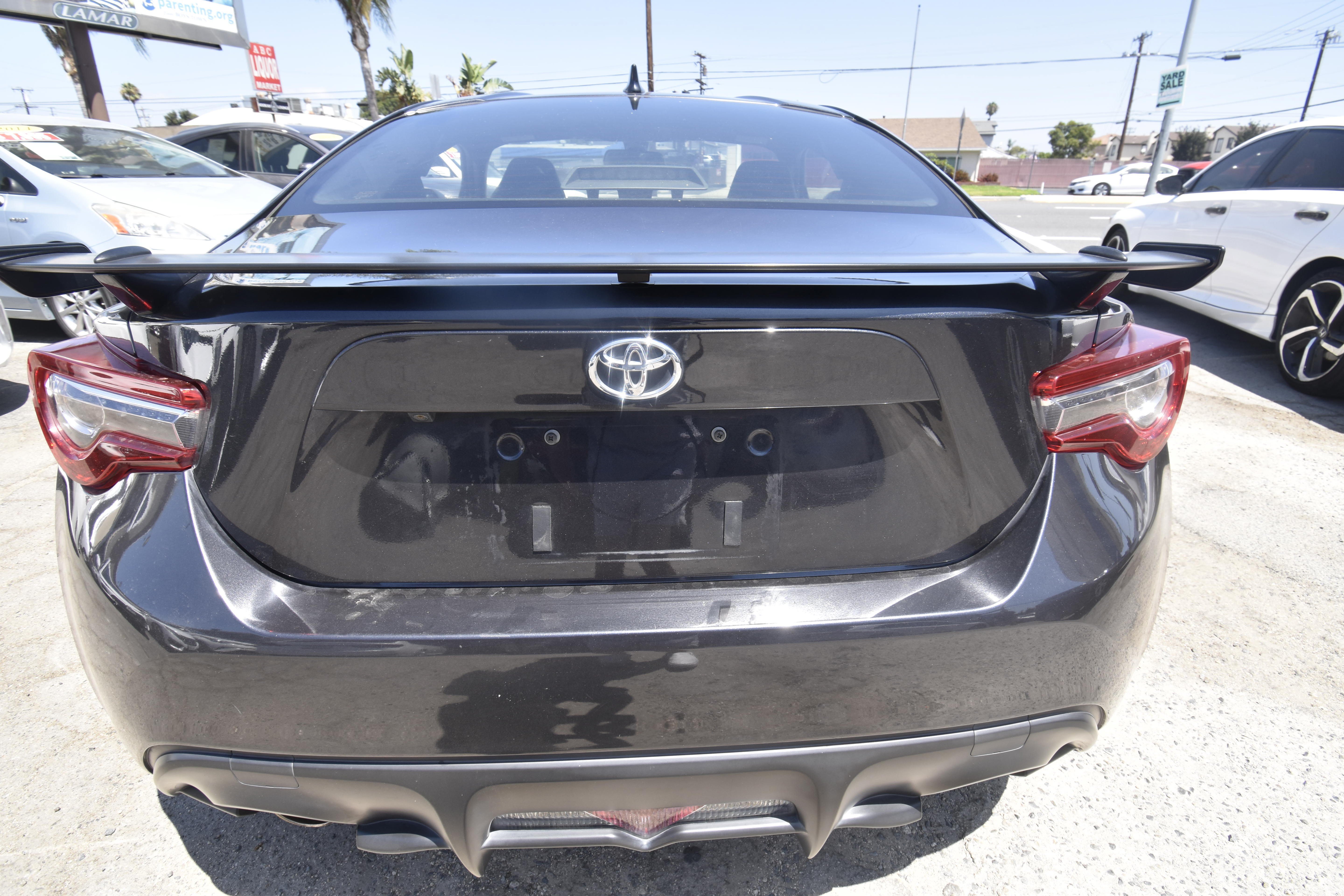 Used 2019 Toyota 86 RWD image 7