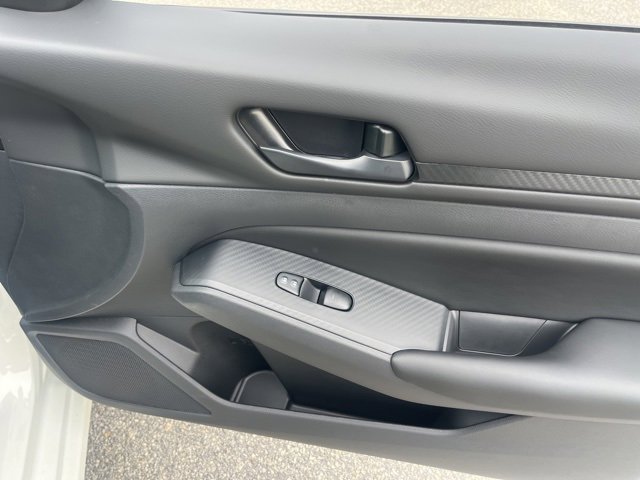 Used 2025 Nissan Altima 2.5 S image 18