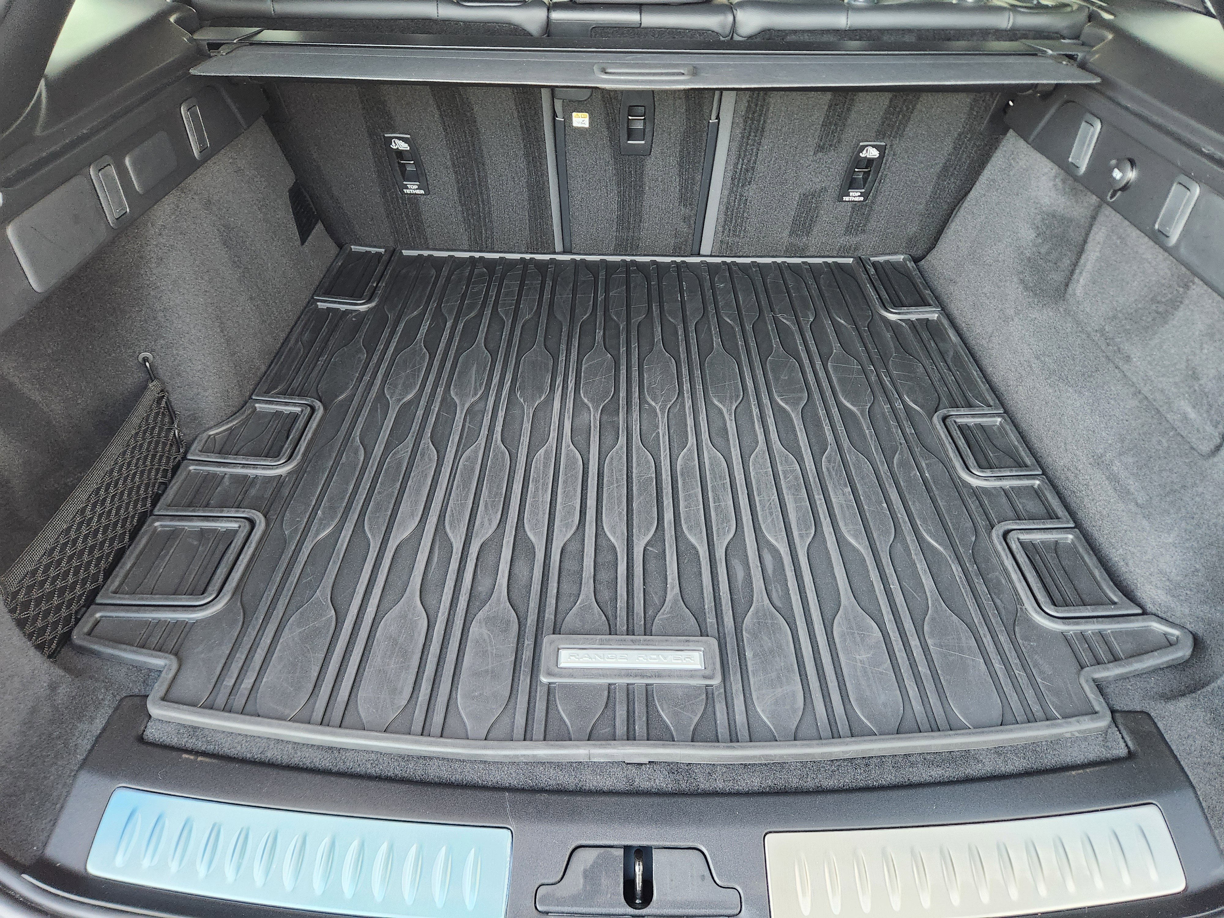 Certified 2024 Land Rover Range Rover Velar Dynamic SE image 35