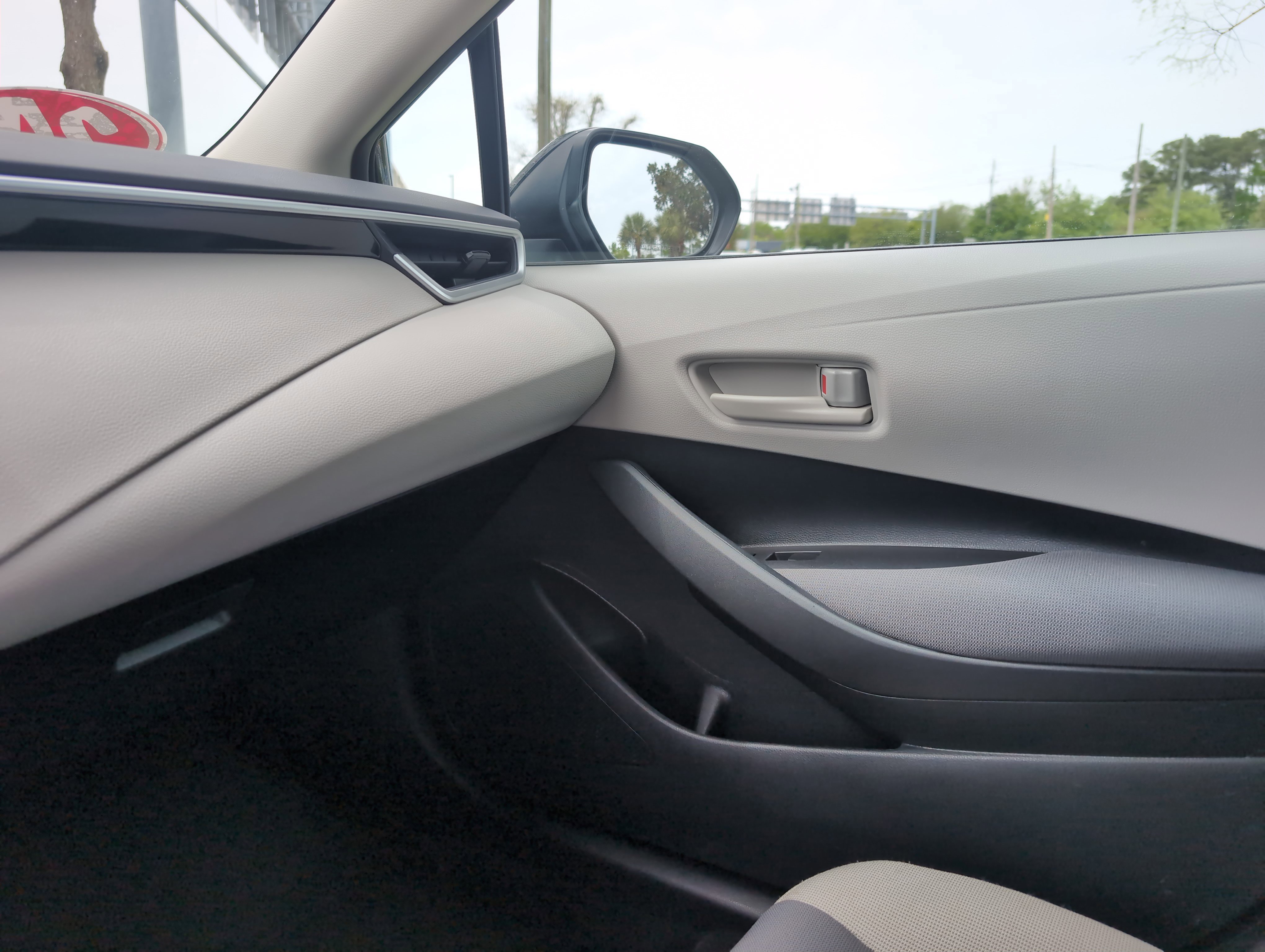 Certified 2024 Toyota Corolla LE FWD image 36