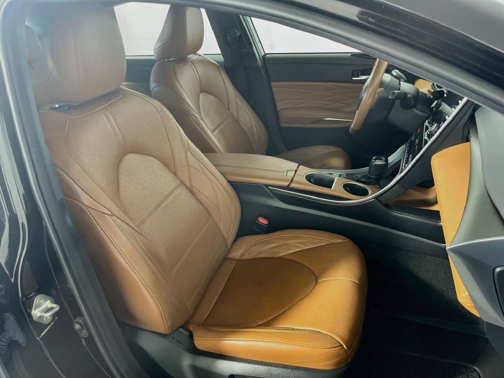 Used 2020 Toyota Avalon Limited w/ Advanced Safety Package FWD image 28